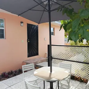 https://central-escape.comcaribbean.com