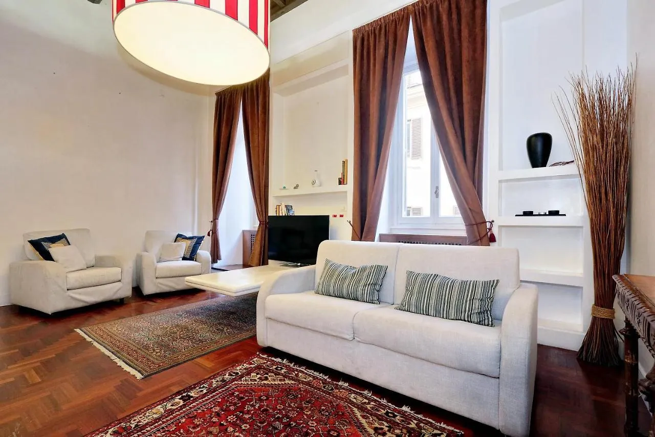 Pantheon Family Junior Suite Rom