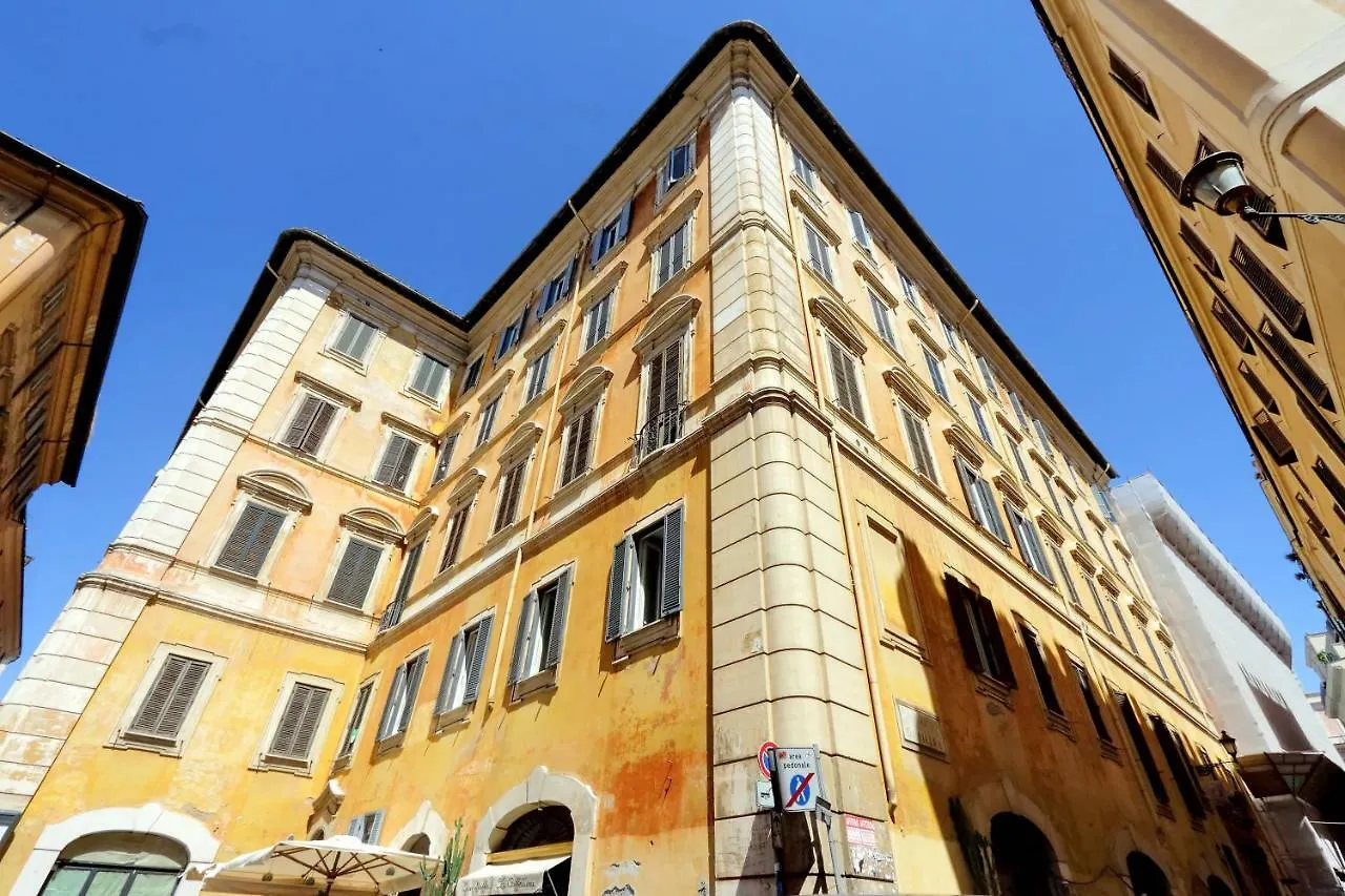 Pantheon Family Junior Suite Rom Apartment